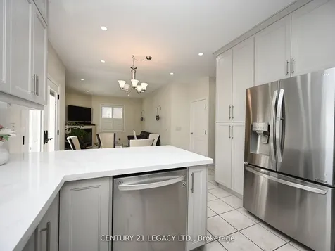 3 Bowsfield Drive Brampton ON L6P 1C8