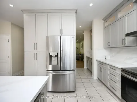 3 Bowsfield Drive Brampton ON L6P 1C8