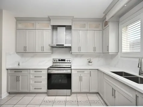 3 Bowsfield Drive Brampton ON L6P 1C8