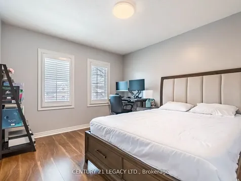 3 Bowsfield Drive Brampton ON L6P 1C8