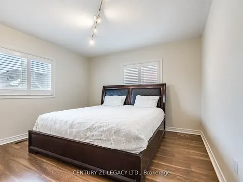 3 Bowsfield Drive Brampton ON L6P 1C8