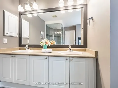3 Bowsfield Drive Brampton ON L6P 1C8