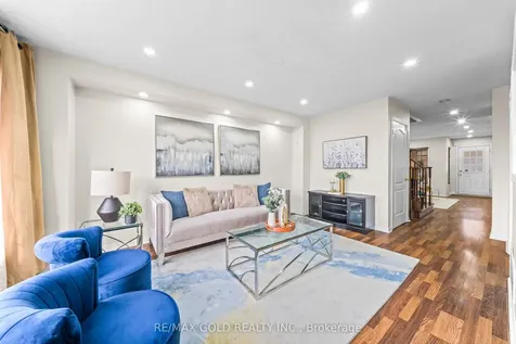 32 Bay Breeze Drive Brampton ON L6R 0M1