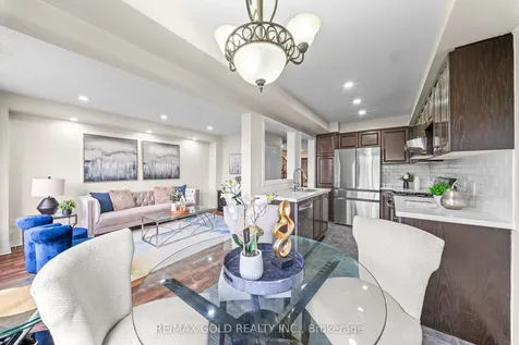 32 Bay Breeze Drive Brampton ON L6R 0M1