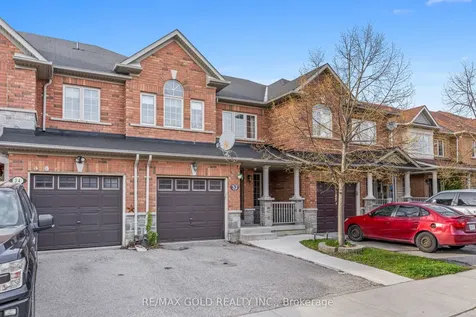 32 Bay Breeze Drive Brampton ON L6R 0M1