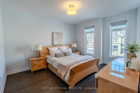 25 Elysian Fields Circle Brampton ON L6Y 6E9