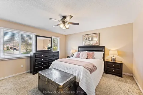 24 Cassander Crescent Brampton ON L6Z 1Z2