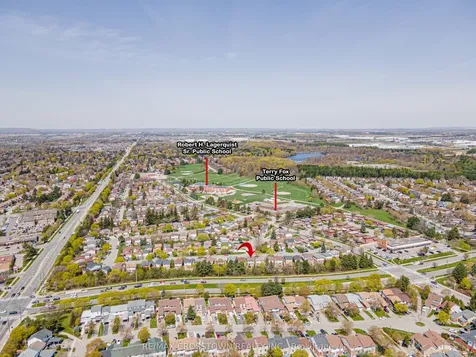 24 Cassander Crescent Brampton ON L6Z 1Z2