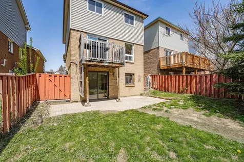 24 Cassander Crescent Brampton ON L6Z 1Z2