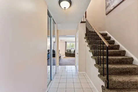 24 Cassander Crescent Brampton ON L6Z 1Z2