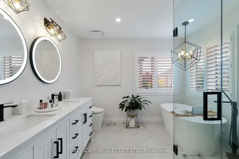 4269 Vivaldi Road Burlington ON L7M 0N4