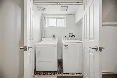 1461 Moss Glen Road Burlington ON L7P 2C2