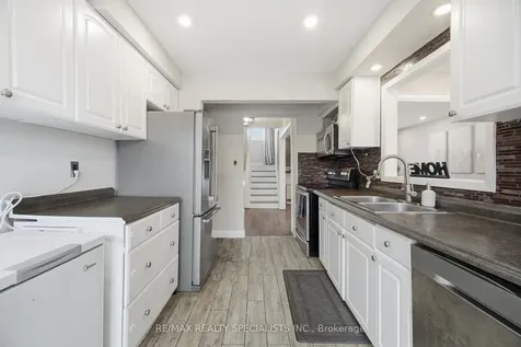 6780 Formentera Avenue Mississauga ON L5N 2L1