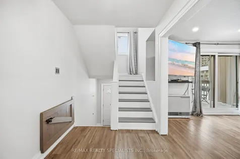 6780 Formentera Avenue Mississauga ON L5N 2L1