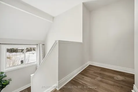 6780 Formentera Avenue Mississauga ON L5N 2L1
