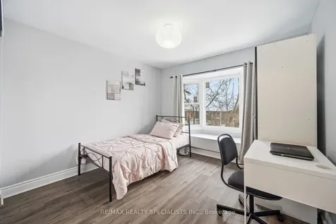 6780 Formentera Avenue Mississauga ON L5N 2L1