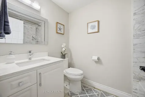 6780 Formentera Avenue Mississauga ON L5N 2L1