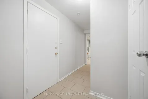 6780 Formentera Avenue Mississauga ON L5N 2L1