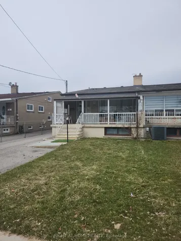 68 Lanyard Road Toronto ON M9M 1Y9