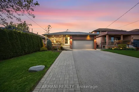 80 Wallasey Avenue Toronto ON M9M 1E4