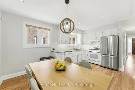 80 Wallasey Avenue Toronto ON M9M 1E4