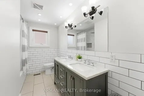 80 Wallasey Avenue Toronto ON M9M 1E4