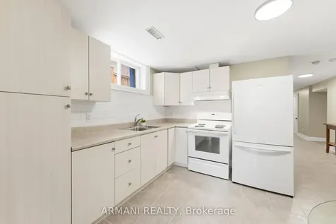 80 Wallasey Avenue Toronto ON M9M 1E4
