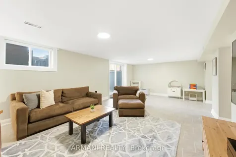 80 Wallasey Avenue Toronto ON M9M 1E4