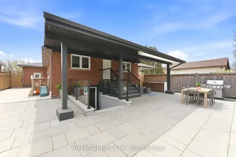 80 Wallasey Avenue Toronto ON M9M 1E4