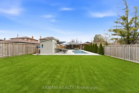 80 Wallasey Avenue Toronto ON M9M 1E4