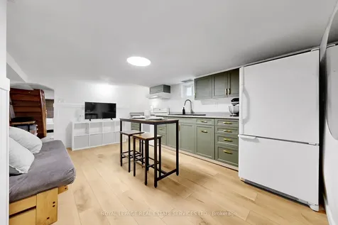 97 Ascot Avenue Toronto ON M6E 1G1