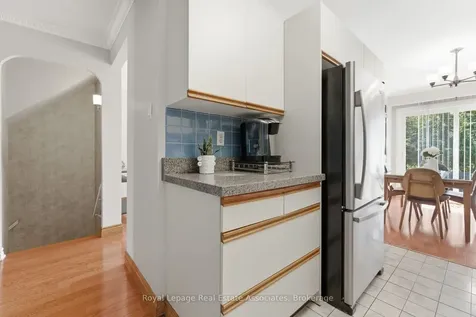 1616 Haig Boulevard Mississauga ON L5E 3C9