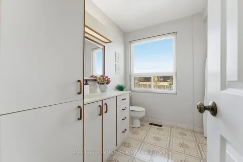 1616 Haig Boulevard Mississauga ON L5E 3C9