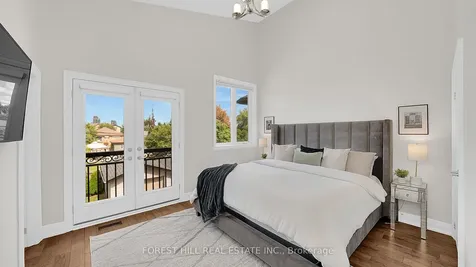 1070 Briar Hill Avenue Toronto ON M6B 1M7