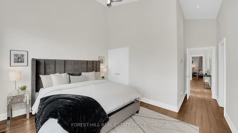 1070 Briar Hill Avenue Toronto ON M6B 1M7