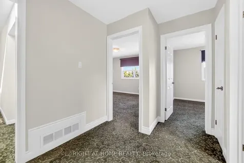 304 Ulric Crescent Oakville ON L6K 3R2