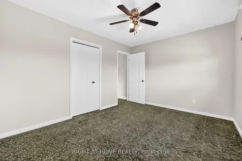 304 Ulric Crescent Oakville ON L6K 3R2