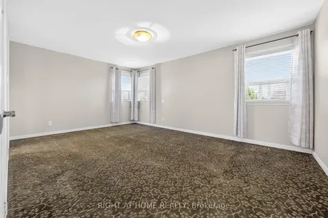 304 Ulric Crescent Oakville ON L6K 3R2