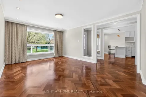 304 Ulric Crescent Oakville ON L6K 3R2