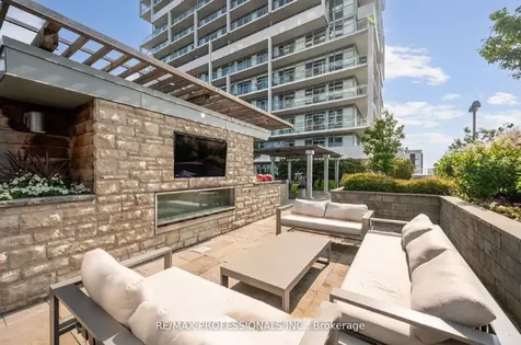 55 Speers Road Oakville ON L6K 0H9