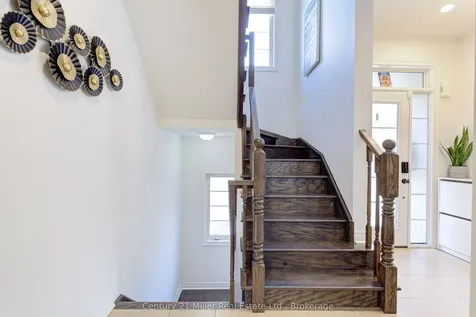 2325 Stone Glen Crescent Oakville ON L6M 0C9