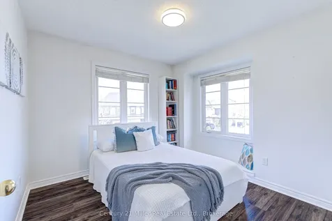 2325 Stone Glen Crescent Oakville ON L6M 0C9