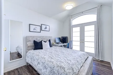2325 Stone Glen Crescent Oakville ON L6M 0C9