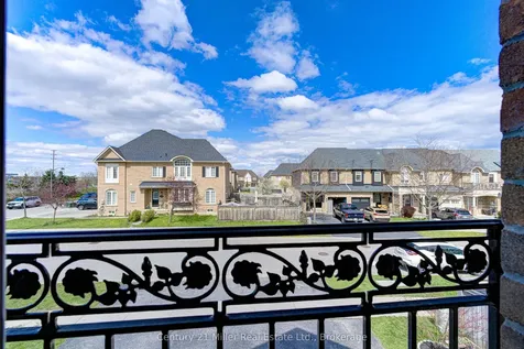 2325 Stone Glen Crescent Oakville ON L6M 0C9