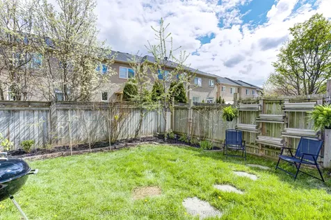 2325 Stone Glen Crescent Oakville ON L6M 0C9