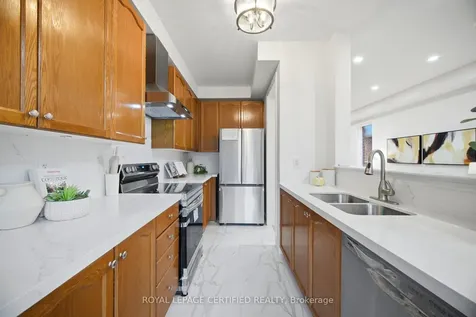 3302 Stoney Crescent Mississauga ON L5M 0N5