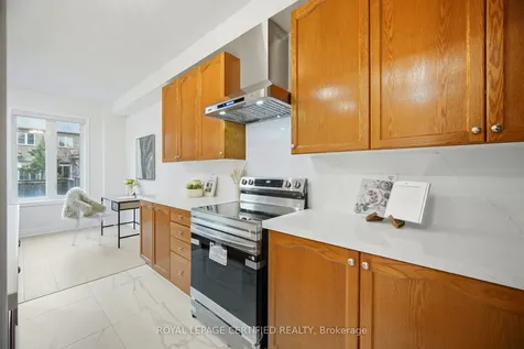 3302 Stoney Crescent Mississauga ON L5M 0N5