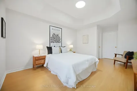 3302 Stoney Crescent Mississauga ON L5M 0N5