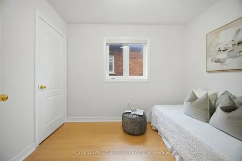 3302 Stoney Crescent Mississauga ON L5M 0N5