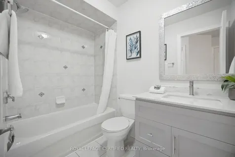 3302 Stoney Crescent Mississauga ON L5M 0N5